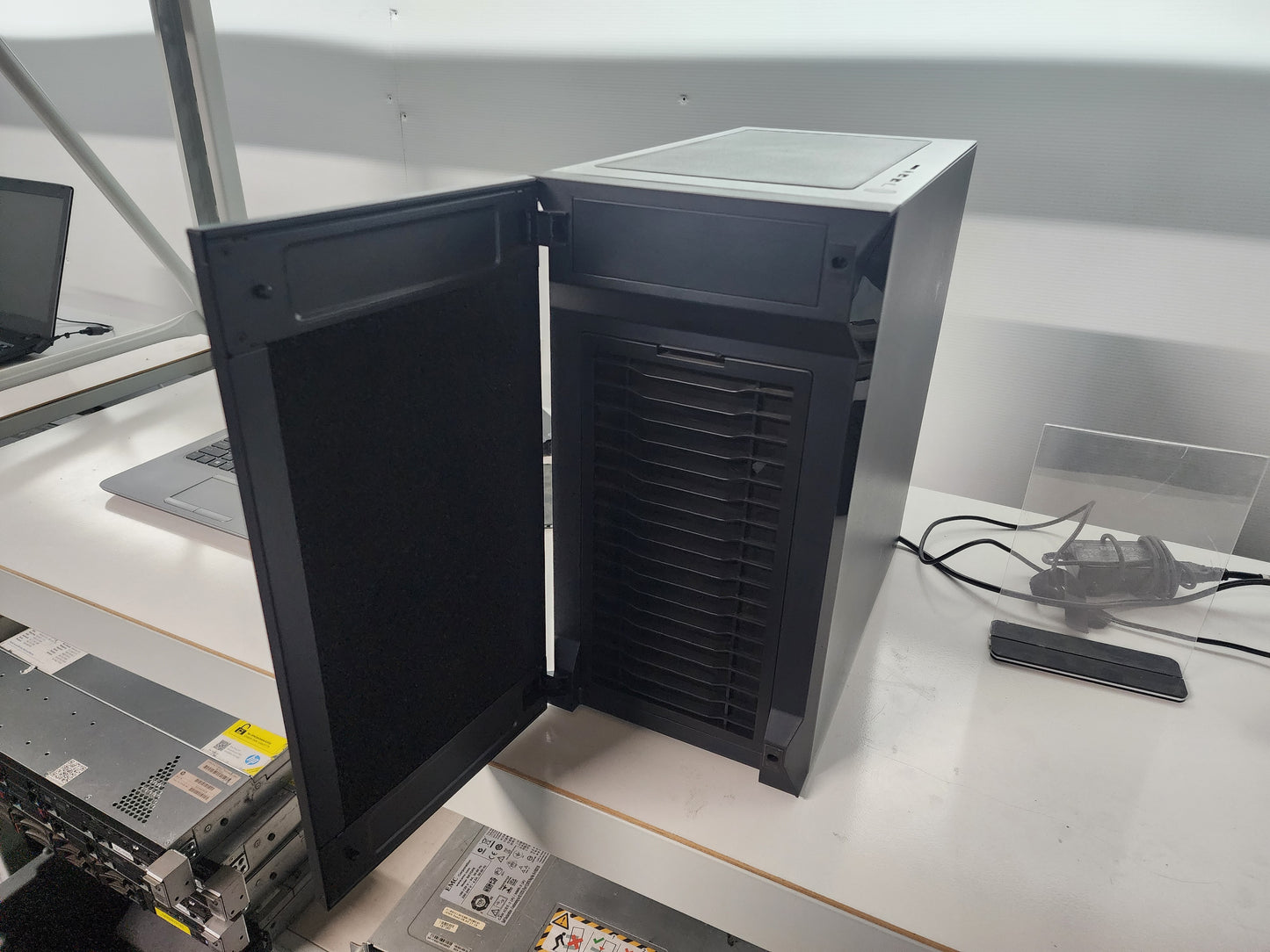 GRAPHIC DESIGN / GAMING PC, I7-10700 OCTACORE, 32GB Ram, 256GB + 3TB HDD, 5GB P2200, 11 Pro + MS Office Pro 2021